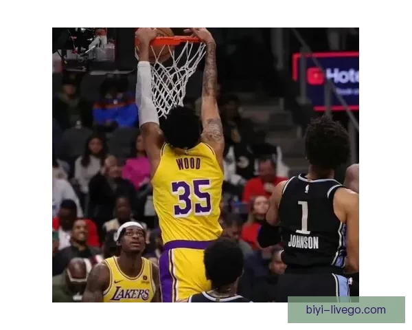 今夏多队争抢湖人里夫斯 有望获得2至3年顶薪合同